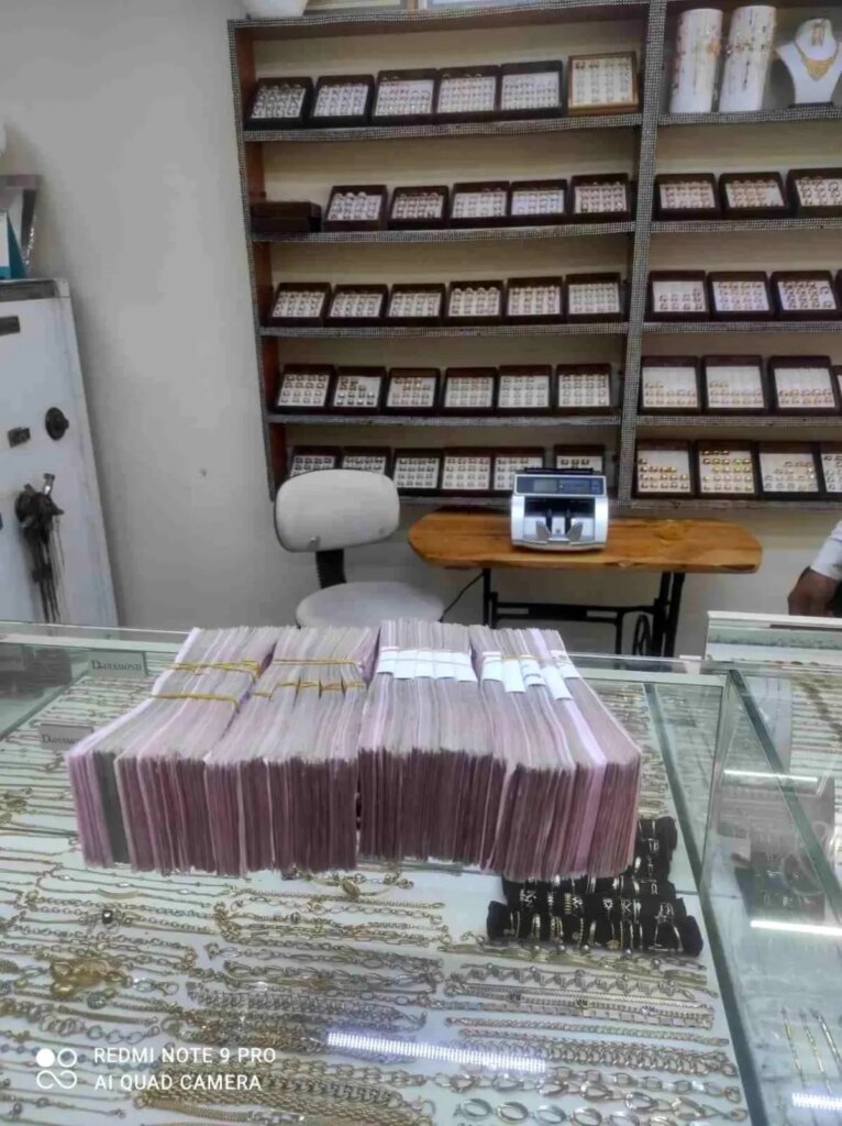 adanada dolandiricilik engellendi F4LCOclN