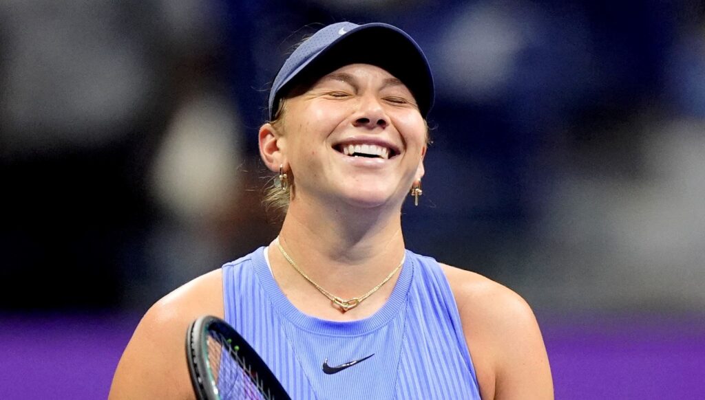 abd acikta tek kadinlar finalinin adi sabalenka anisimova zQBUzsCF