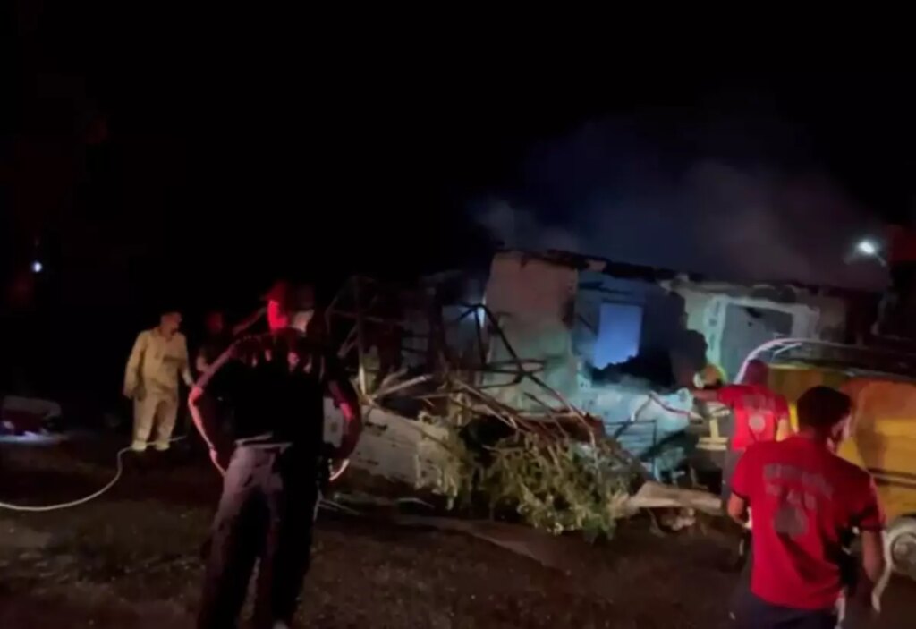 Mersin’de Yangında İki Kişi Hayatını Kaybetti