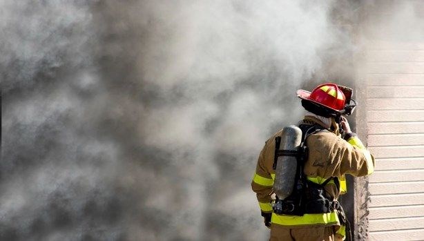 uskudarda iki katli binada yangin QA5phpvJ