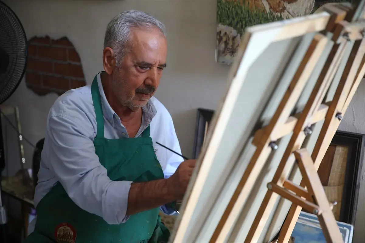 73 yasindaki naci buyukkircali resim atolyesinde sanatina devam ediyor AHUw6EEJ