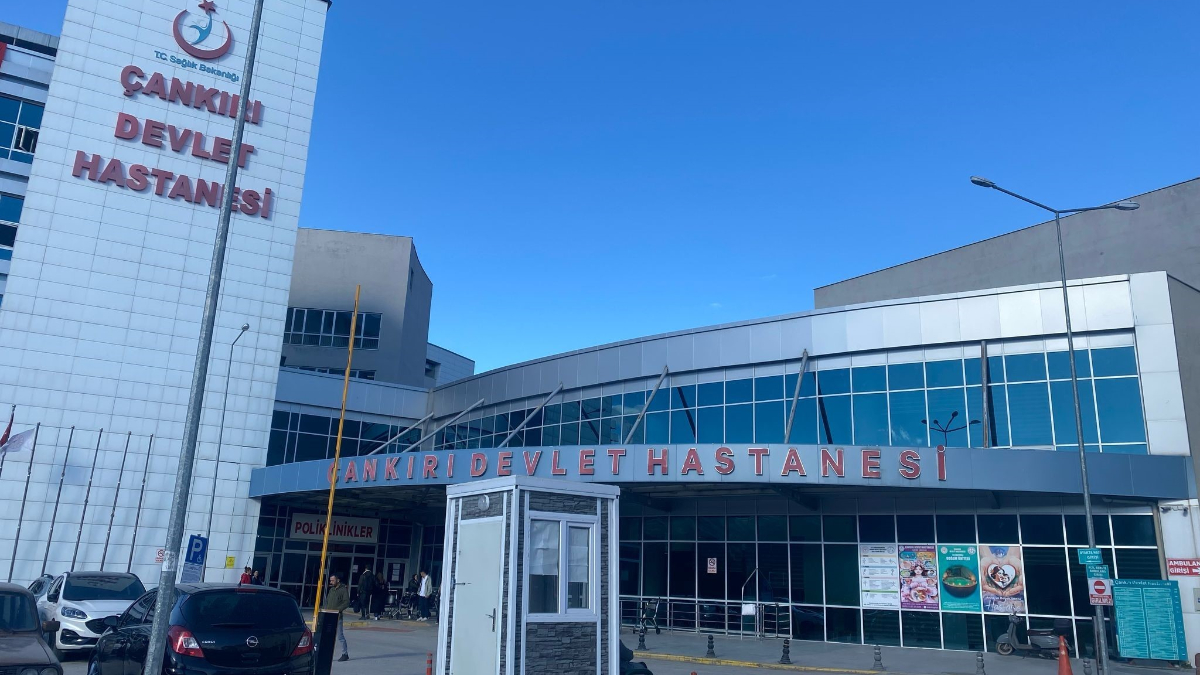 cankirida bir sahis eski esini oldurdukten sonra kendini yaraladi X9KwCt2t.jpg