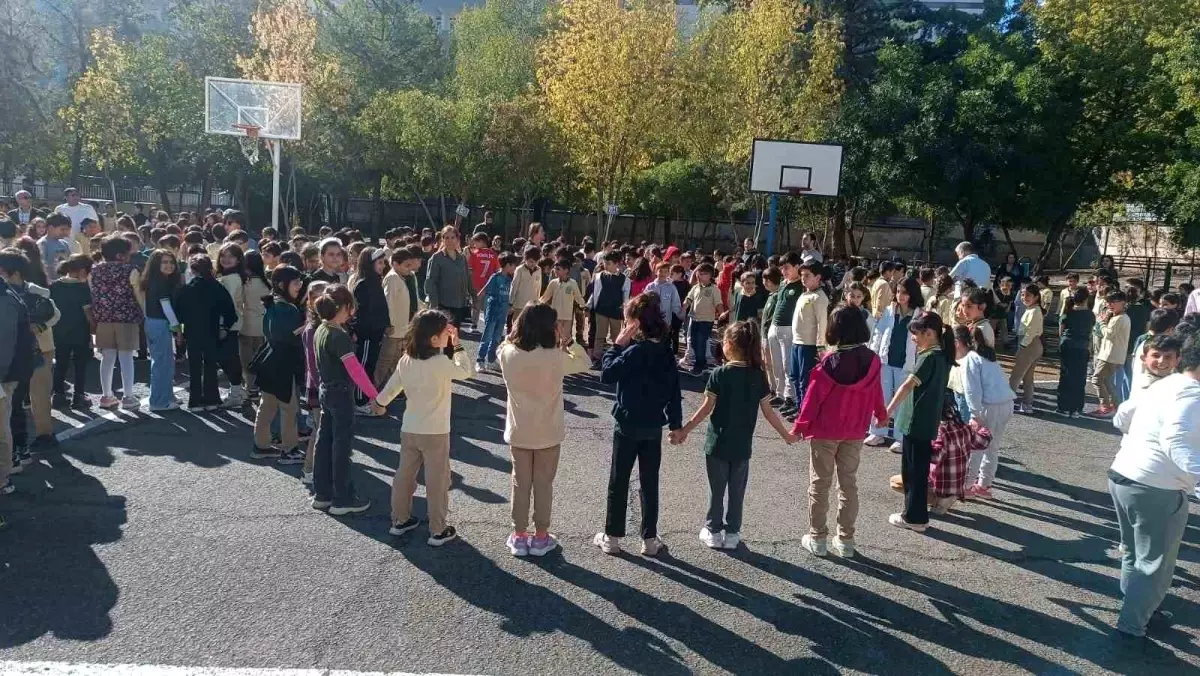 diyarbakirda ilkokulda gercegi aratmayan tatbikat 5Bppv1Gv.jpg