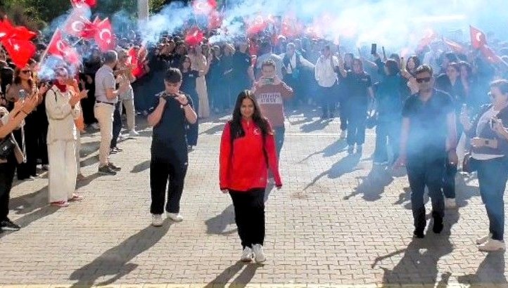 dunya sampiyonu aysegule coskulukarsilama SOXqrBCP