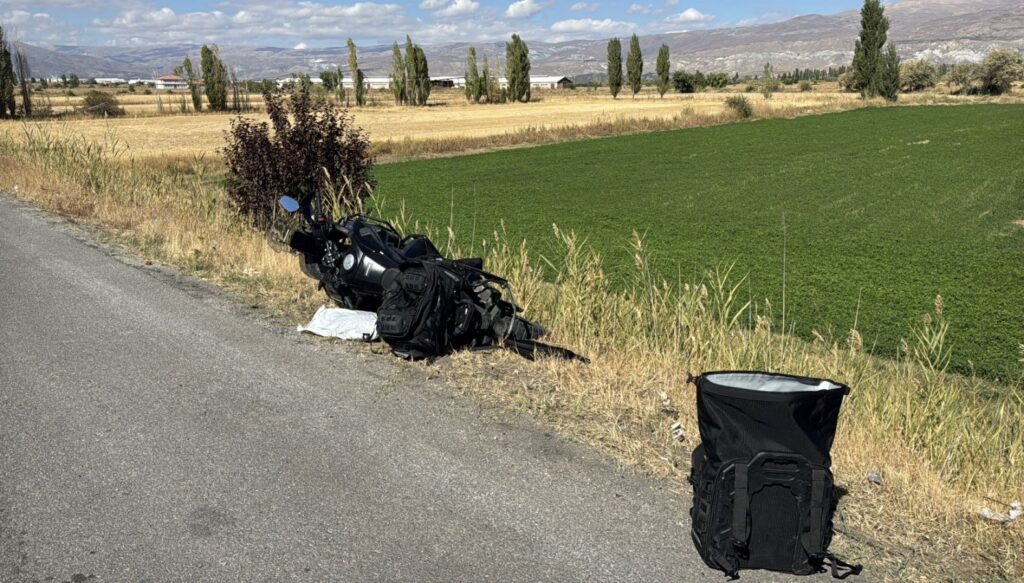 erzincanda bariyere carpan motosikletteki surucu oldu mMaHxzaA