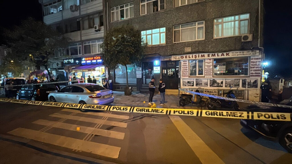 İstanbul Fatih’te silahlı saldırıya uğrayan kişi yaralandı
