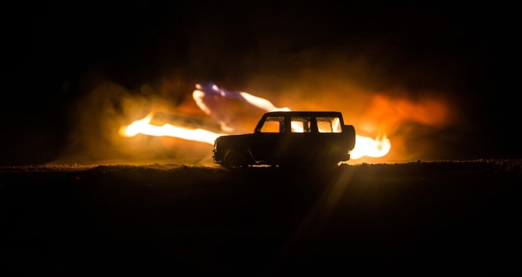 unlu markanin otomobillerinin bataryalari alev aliyor 320 binden fazla arac geri cagrildi 4fWsX8EO.jpg