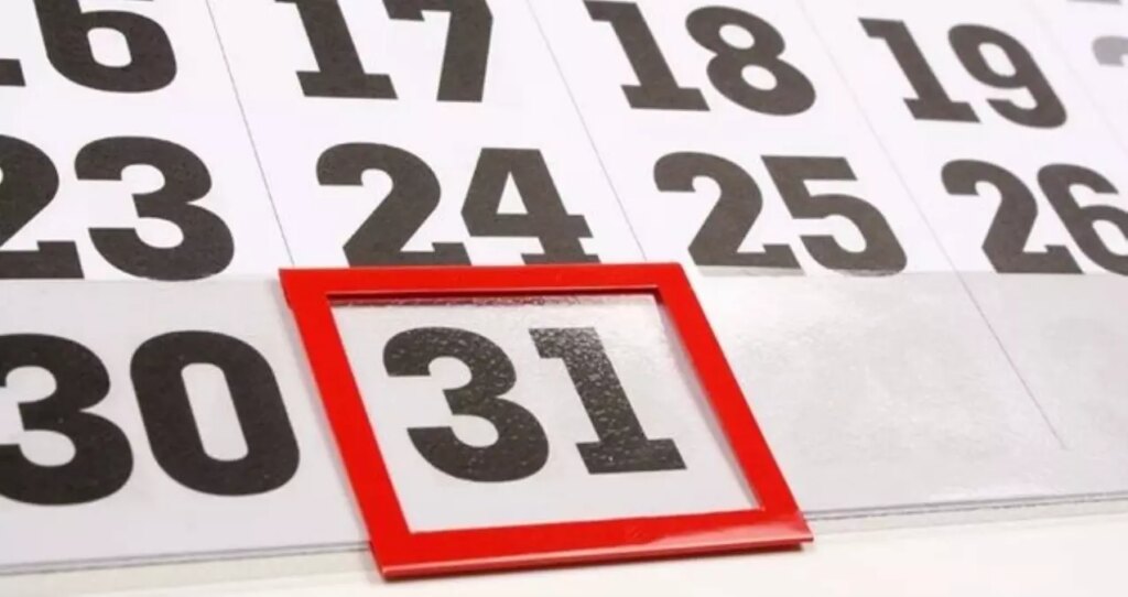 Yarın resmi tatil mi? 31 Aralık okullar, iş yerleri yarım gün tatil mi?