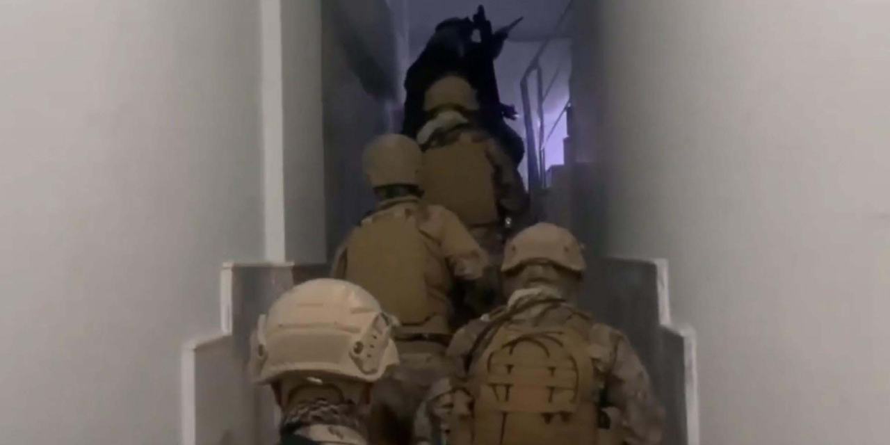 İzmir’de Eğitim Kurumlarına Yönelik Tehdit Operasyonu: 30 Kişi Gözaltında