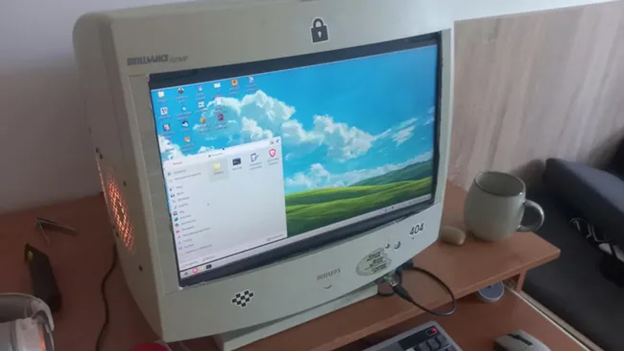 Nostaljiyle Geleceği Birleştiren Eşsiz Bilgisayar Tasarımı