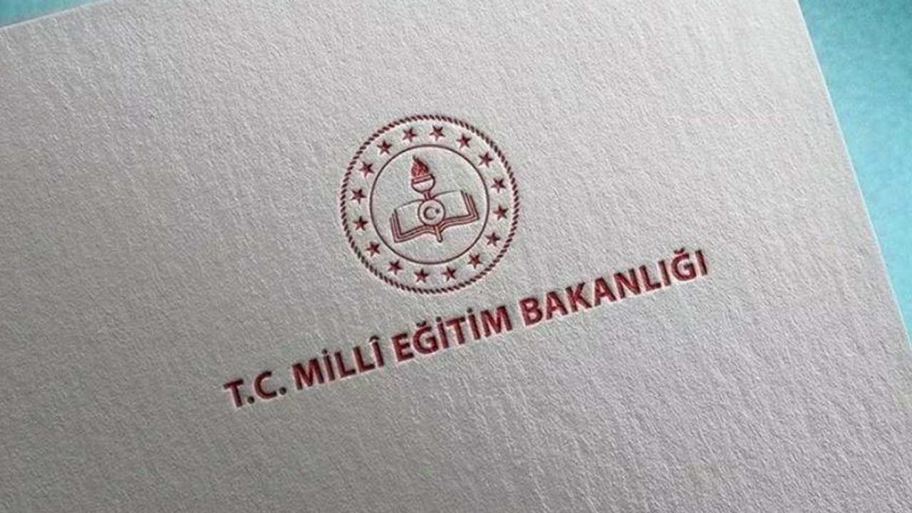 12 ilin milli egitim muduru degisti sUyqUBqL