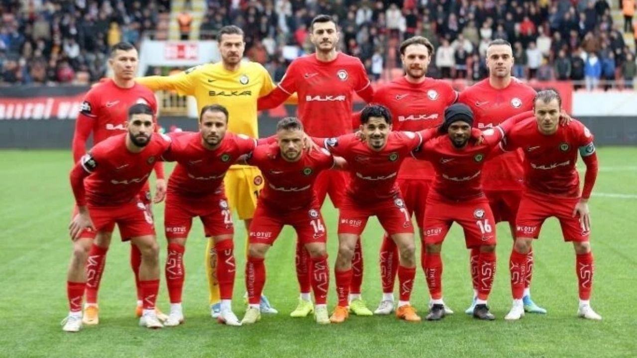 Corum fkyi super lige cikardilar karsiligini aci bir sekilde aldilar ASCrGUbE