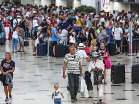 Turist getirene otel indirimi vermeye basladilar RwZTQluc